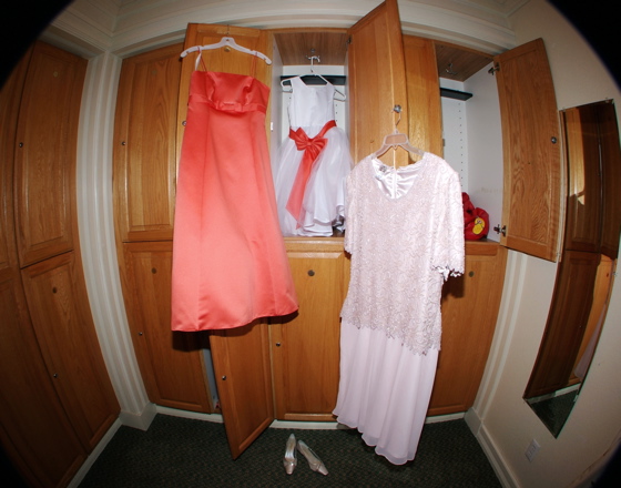 A&T1037.A.dresses.hanging.7